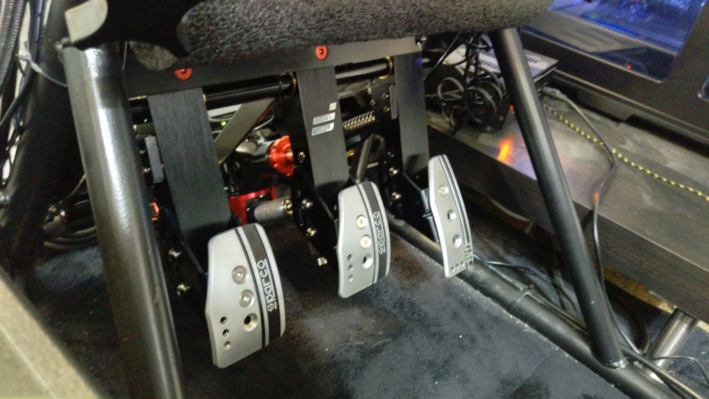 Fanatec ClubSport Pedals V3 Reverse Mounting?